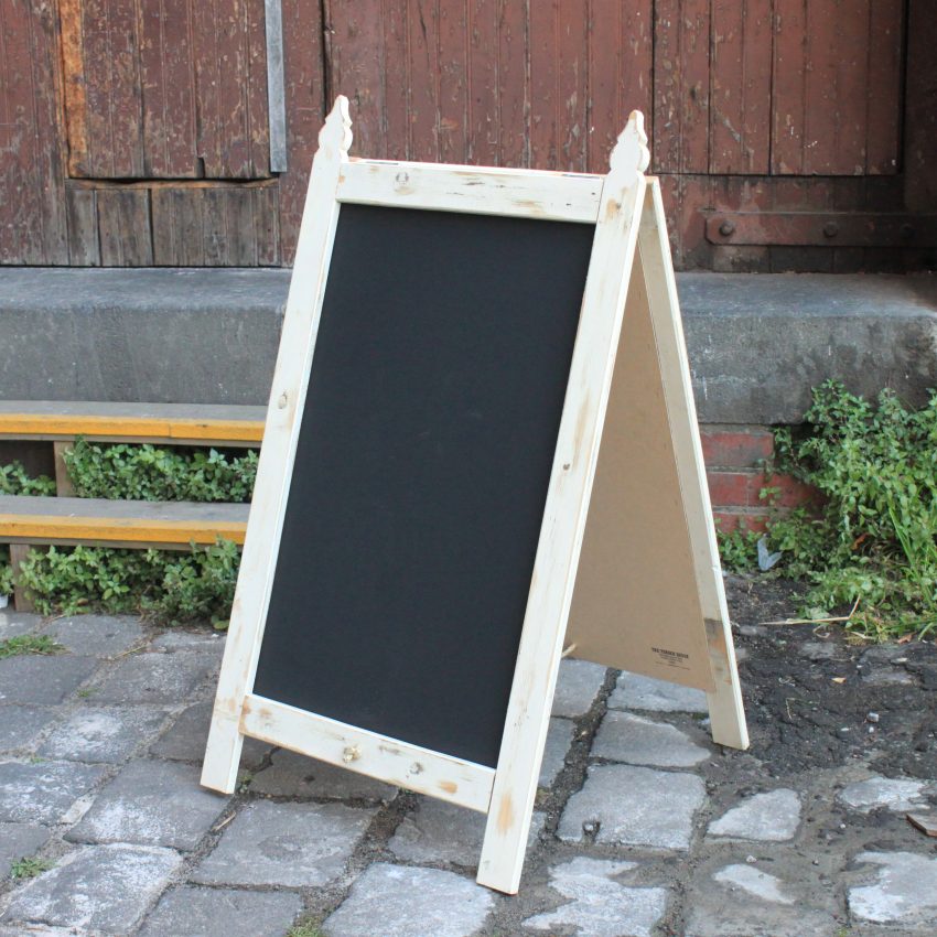 Picket-Fence-A-Frame-Chalkboard-3