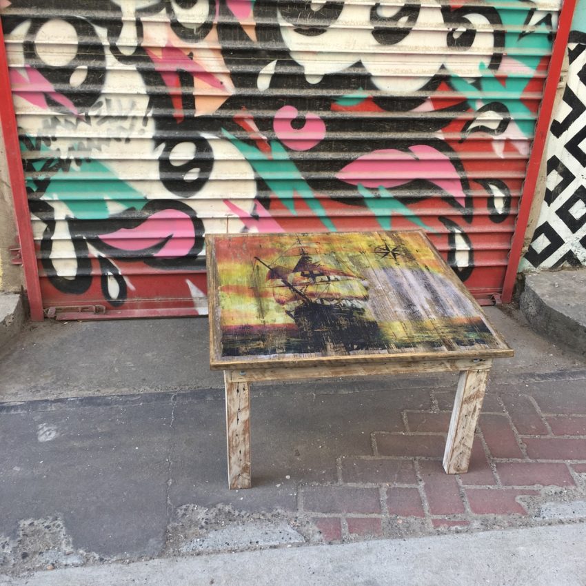 Rustic-Coffee-Table-Pirate-Design_1