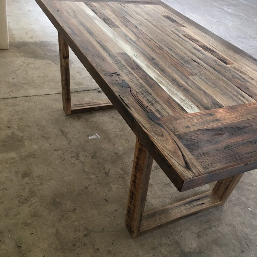 Rustic-Recycled-Timber-Fencing-Dining-Table_8